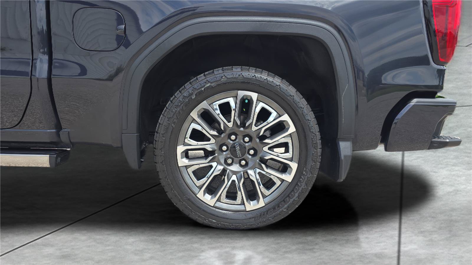 Used 2023 GMC Sierra 1500 Denali Ultimate AWD/4WD image 30
