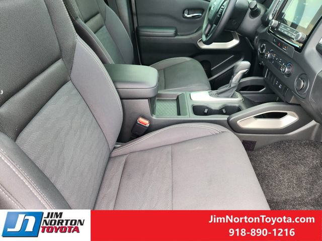 Used 2024 Nissan Frontier SV AWD/4WD image 14