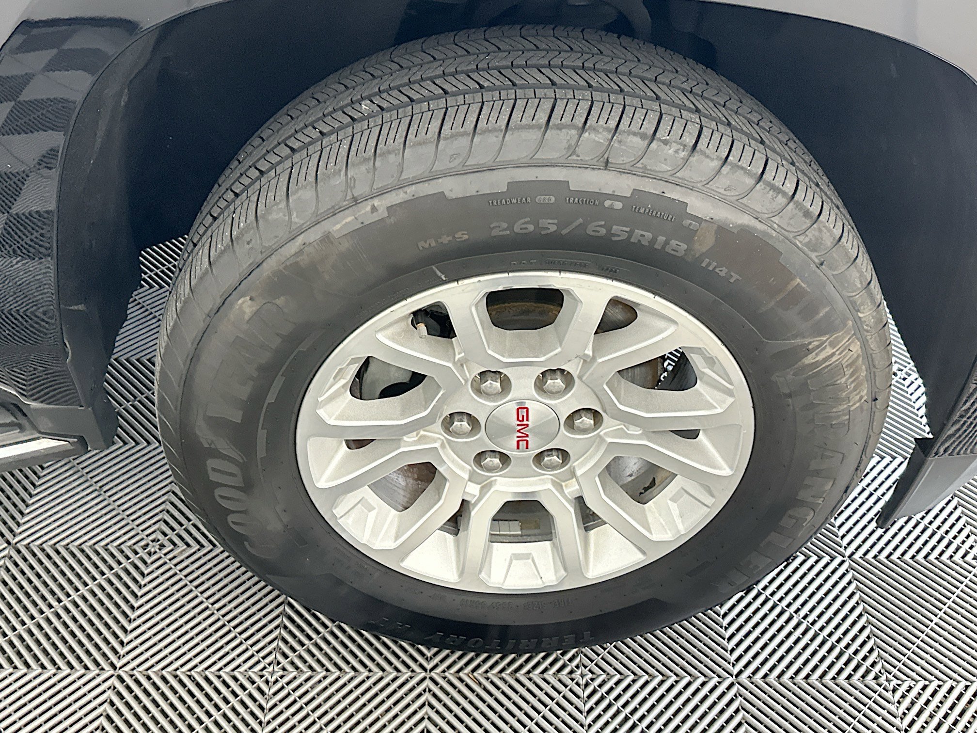 Used 2018 GMC Yukon XL SLT RWD image 11