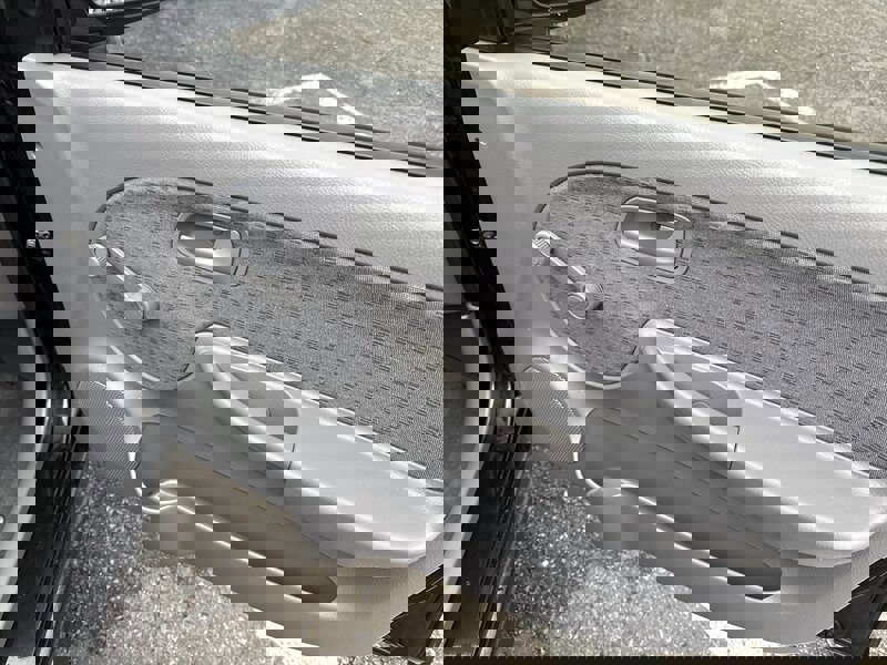 Used 2005 Kia Rio Sedan image 21