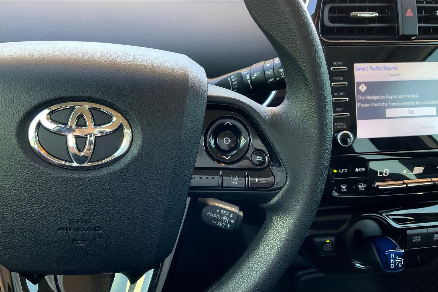 Used 2020 Toyota Prius LE FWD image 24