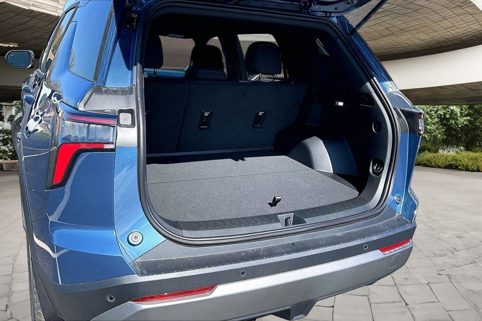 New 2026 Chevrolet Equinox LT AWD/4WD image 5
