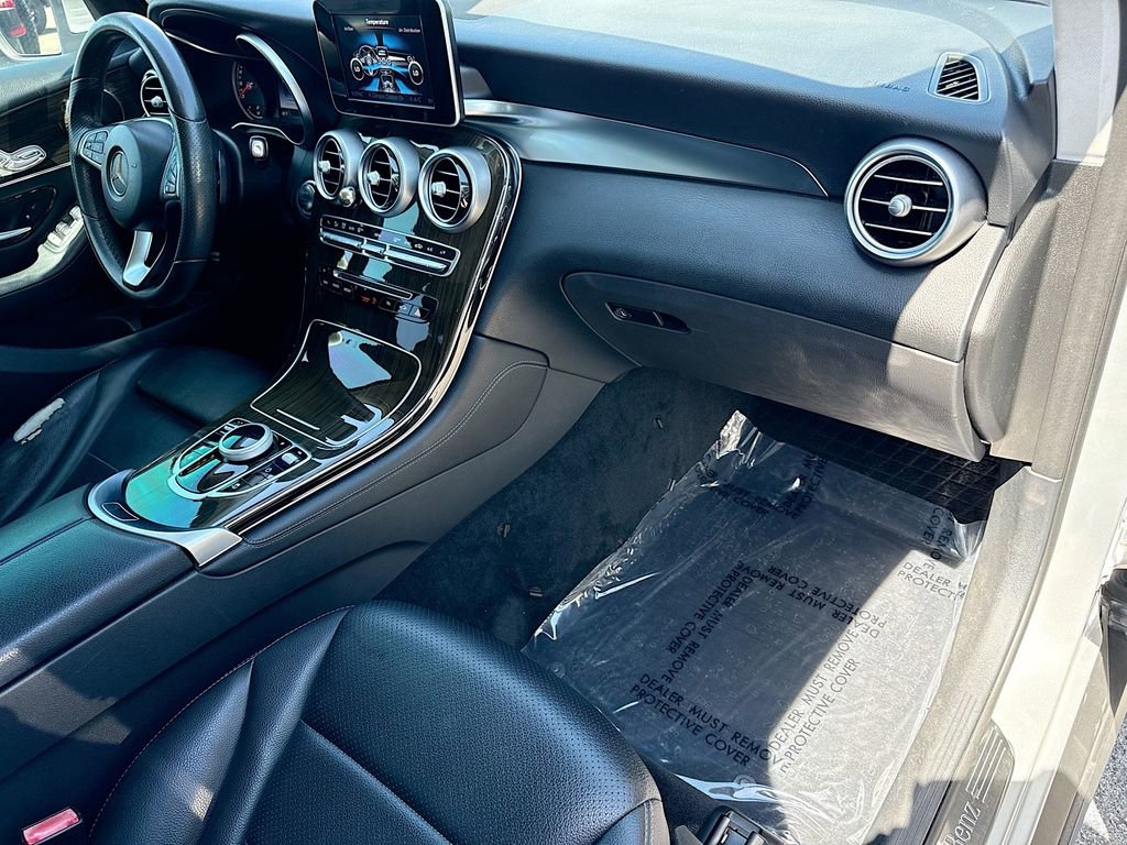 Used 2017 Mercedes-Benz GLC 300 image 12