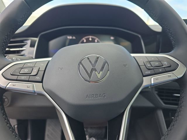 New 2025 Volkswagen Jetta SE image 8