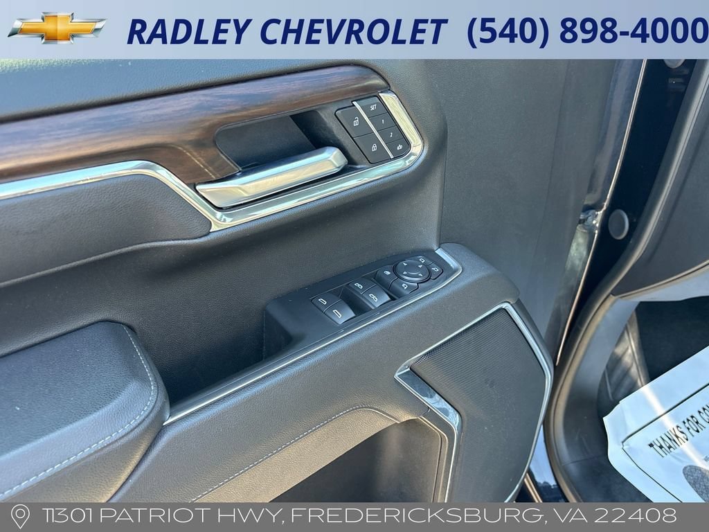 Certified 2025 GMC Sierra 1500 SLT AWD/4WD image 5