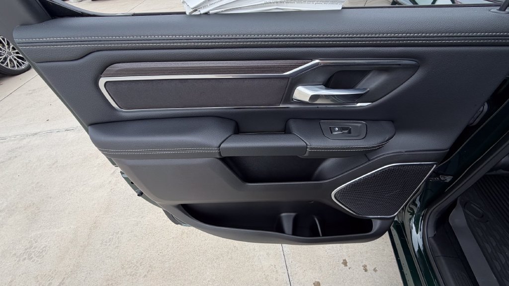 New 2026 RAM 1500 Laramie w/ Night Edition AWD/4WD image 38