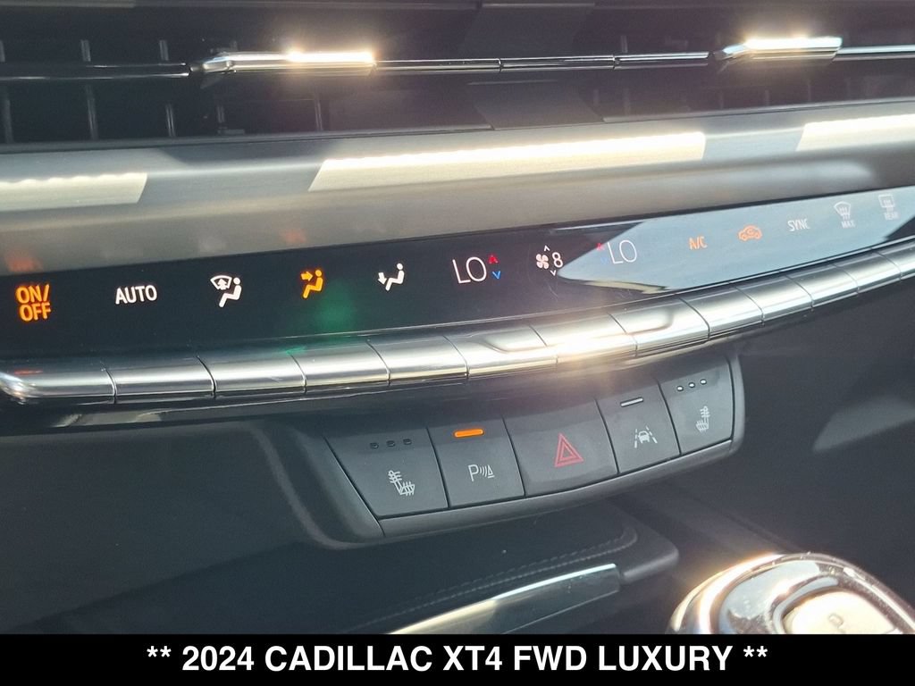 Used 2024 Cadillac XT4 Luxury w/ Cold Weather Package FWD image 23