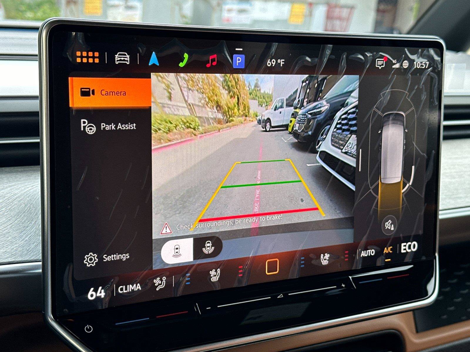 New 2025 Volkswagen ID. Buzz Pro S RWD image 20