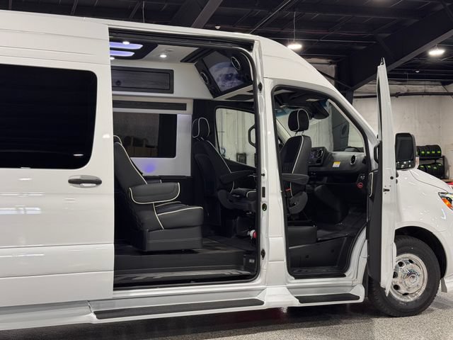 New 2025 Mercedes-Benz Sprinter 3500 image 23