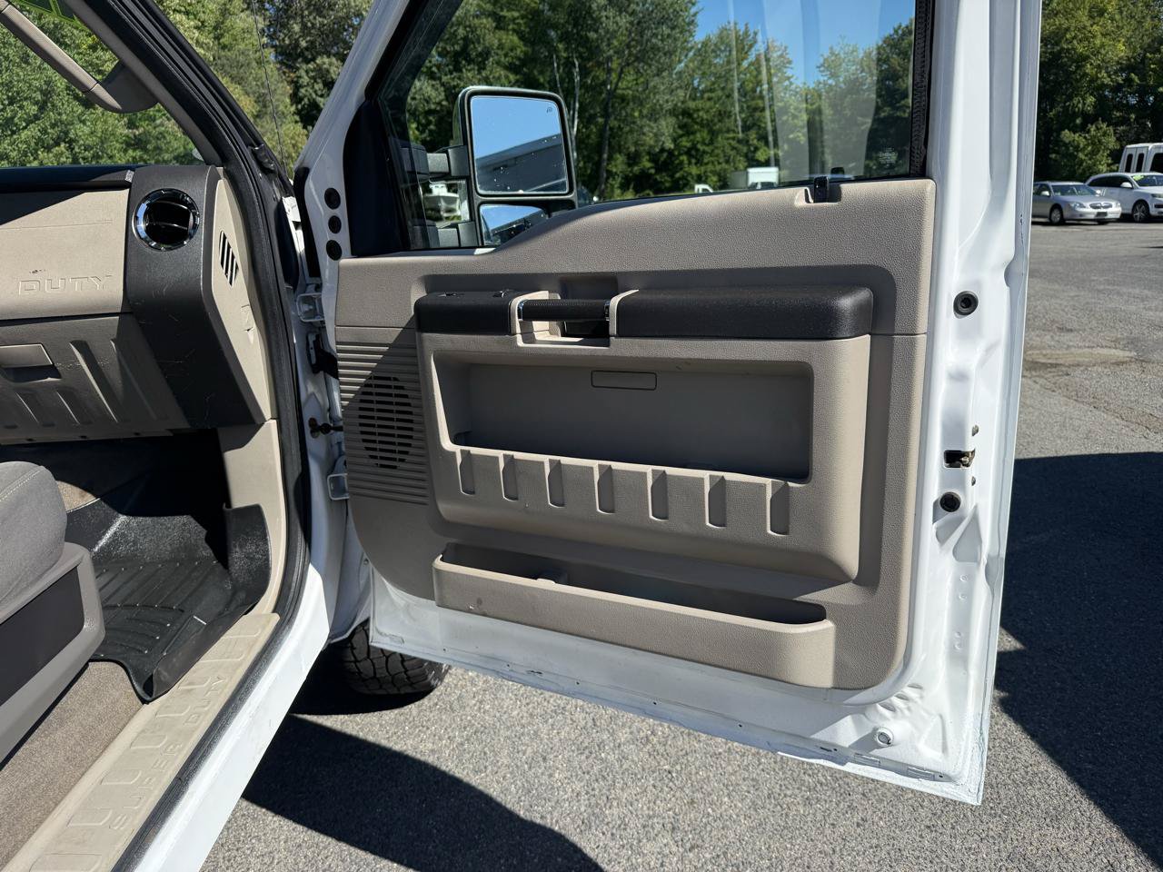 Used 2010 Ford F250 XLT AWD/4WD image 18