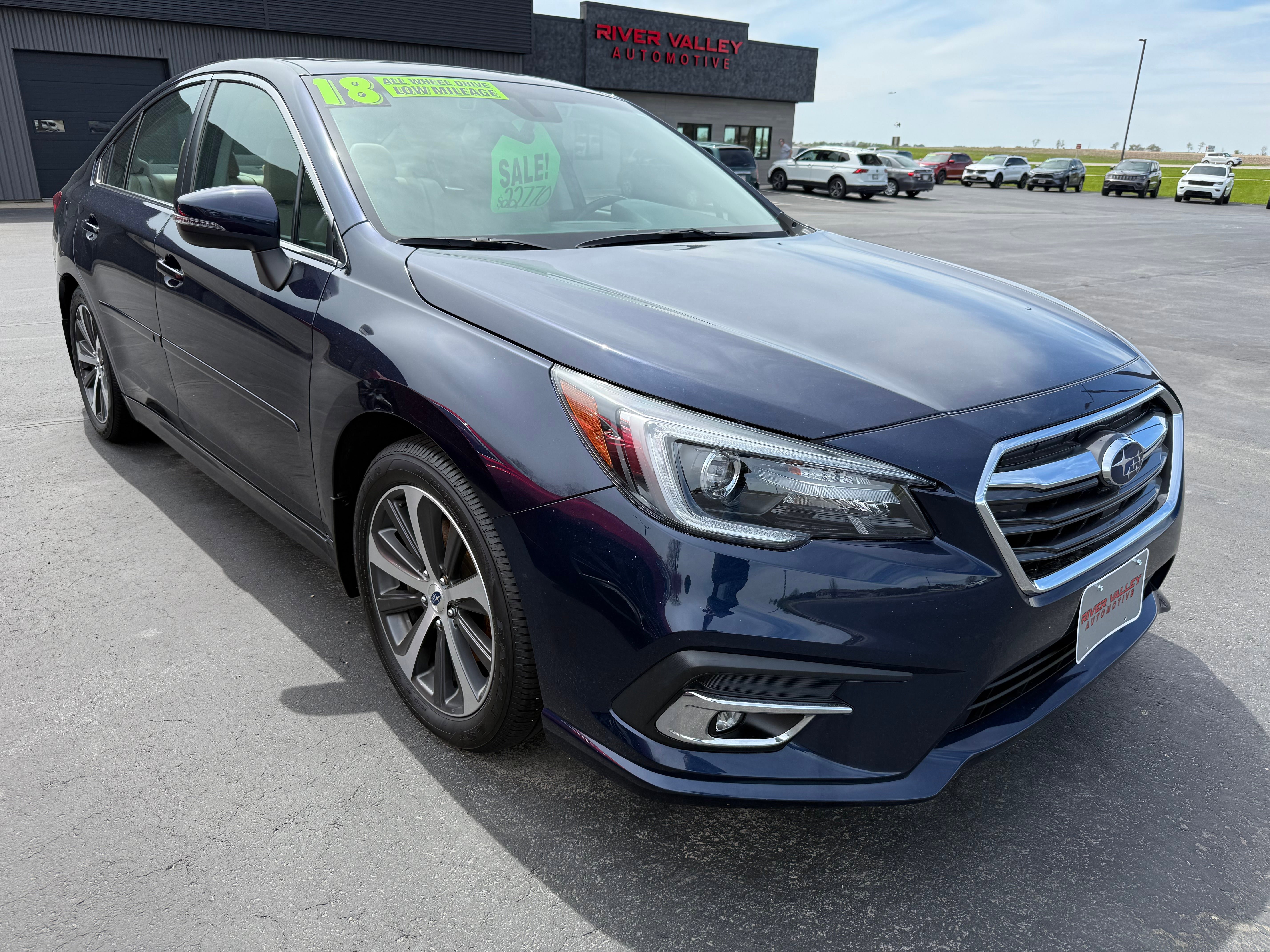 Used 2018 Subaru Legacy 3.6R Limited AWD/4WD image 3