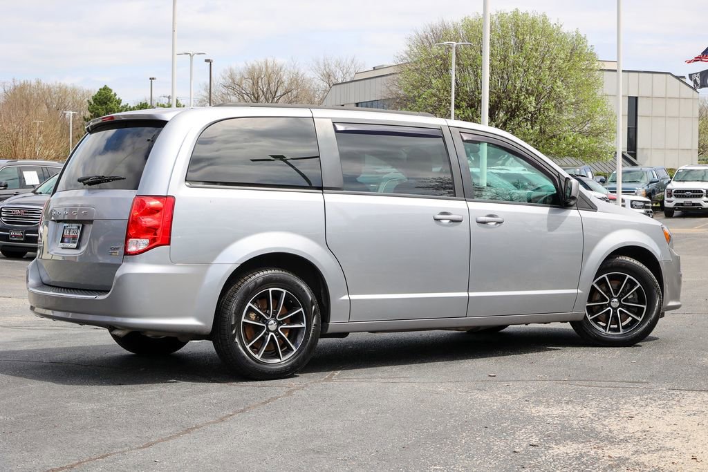 Used 2019 Dodge Grand Caravan GT image 17