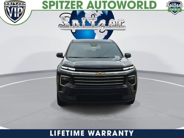 New 2026 Chevrolet Traverse LT w/ Sun and Wheel Package FWD image 3