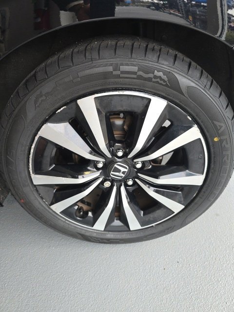 Used 2024 Honda Civic EX-L image 10