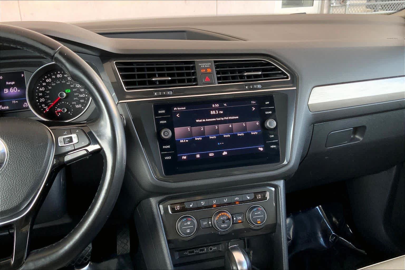 Used 2019 Volkswagen Tiguan SE w/ Panoramic Sunroof Package AWD/4WD image 7