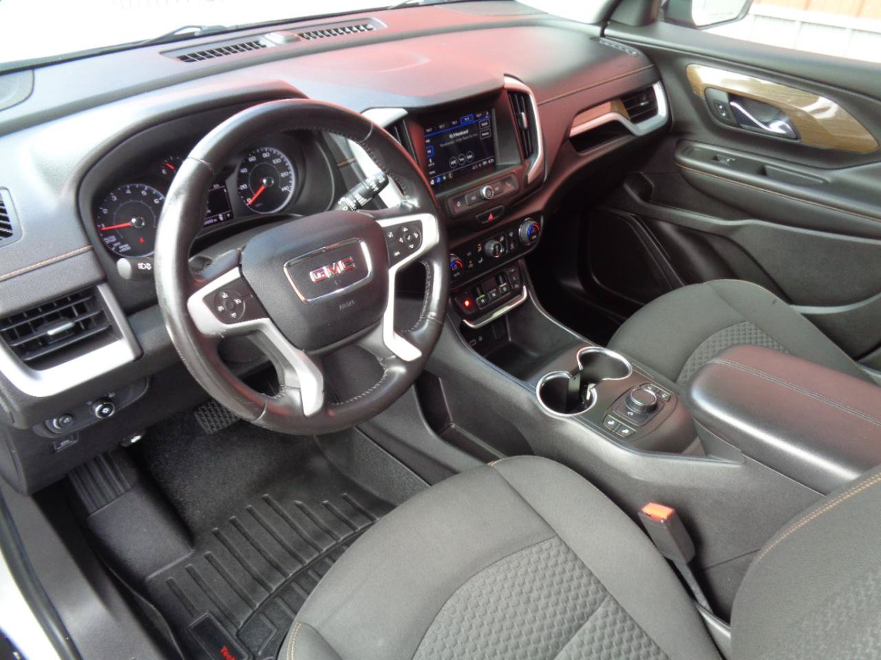 Used 2018 GMC Terrain SLE w/ Driver Convenience Package FWD image 2