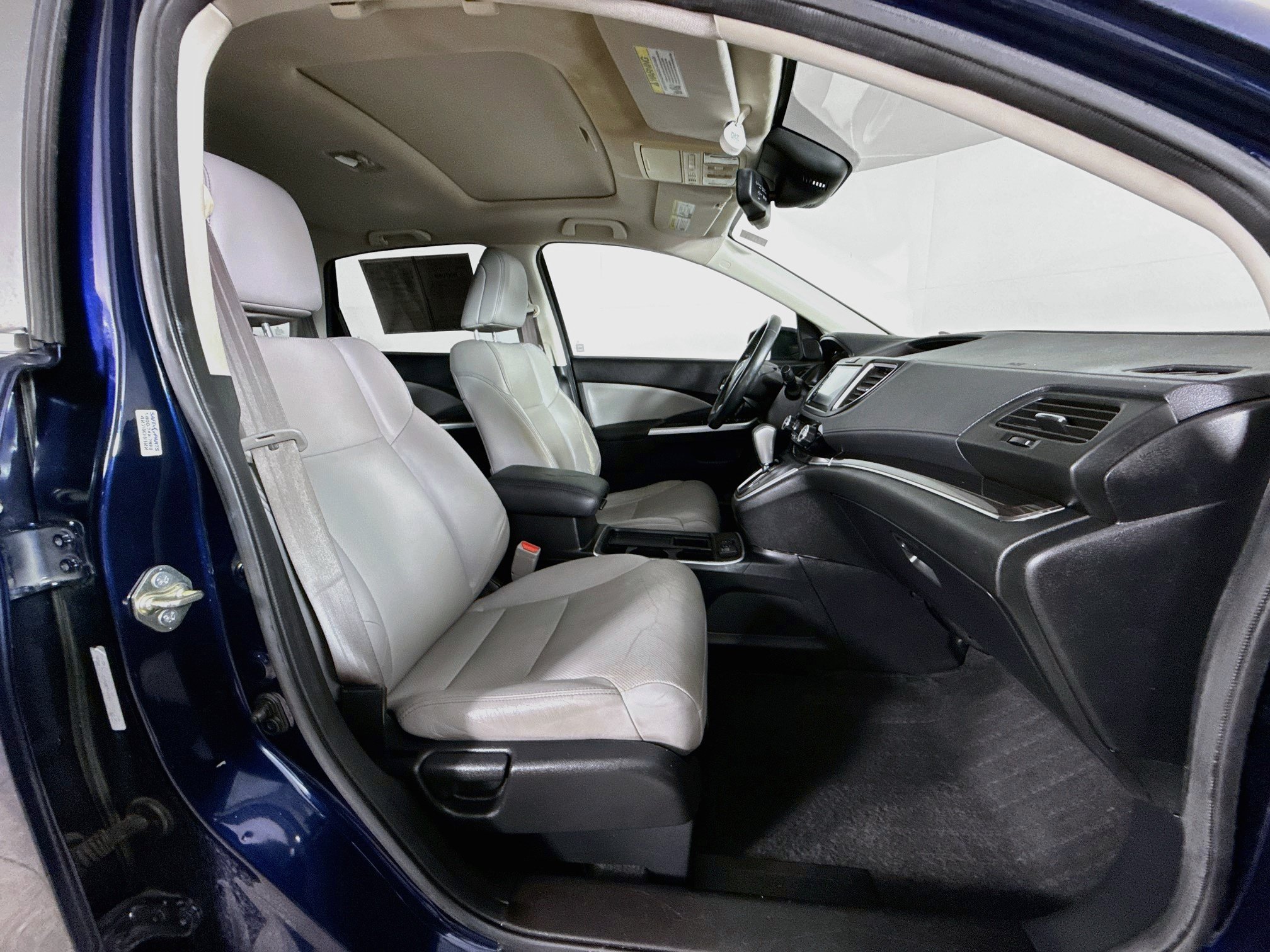 Used 2015 Honda CR-V Touring image 36