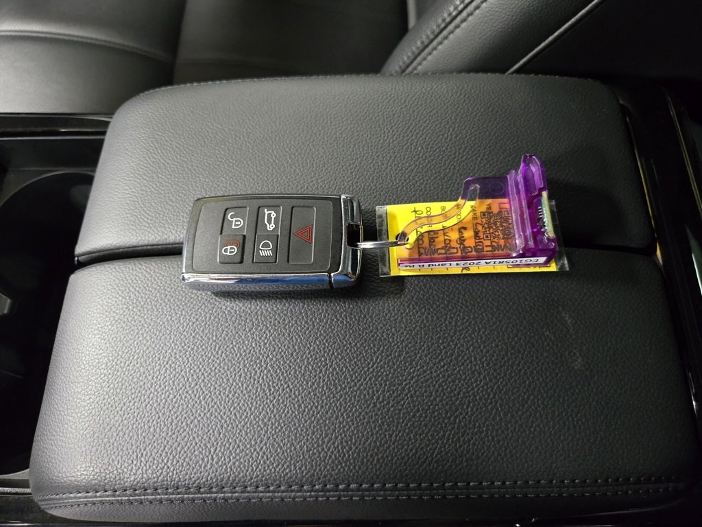 Used 2023 Land Rover Range Rover Evoque R-Dynamic SE image 32