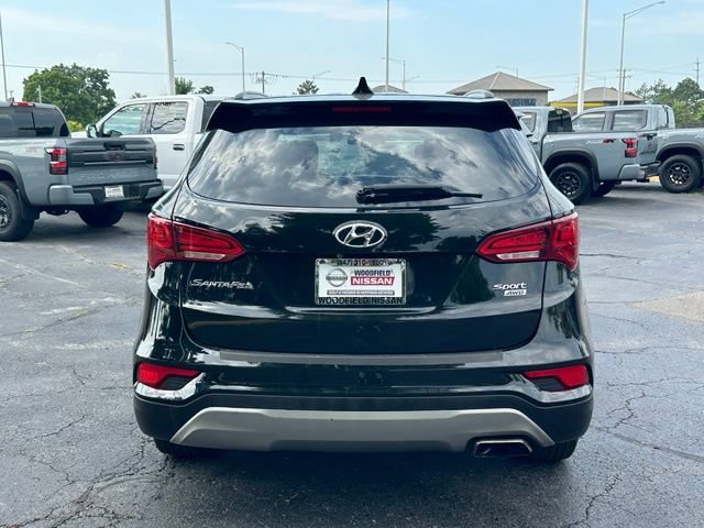 Used 2018 Hyundai Santa Fe Sport w/ 2.4L Value Package 02 AWD/4WD image 5