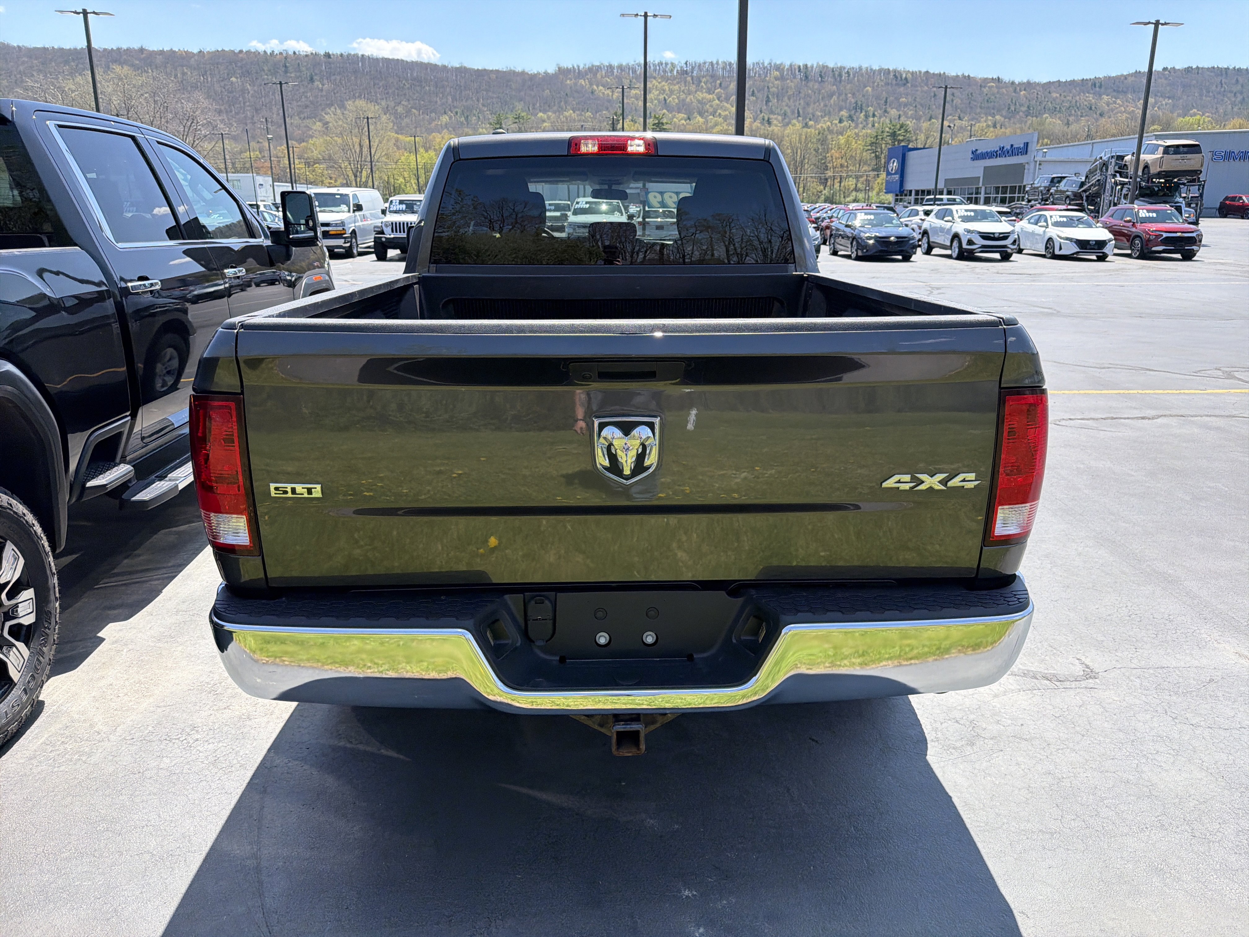 Used 2024 RAM 1500 Classic SLT AWD/4WD image 6