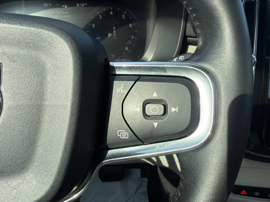 Used 2019 Volvo XC40 T5 Inscription AWD/4WD image 16