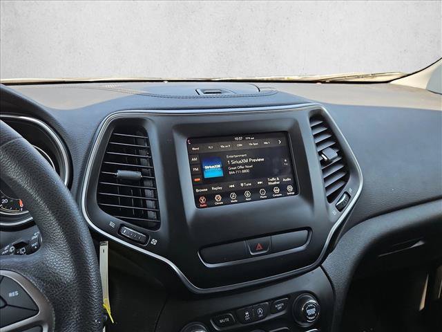 Used 2019 Jeep Cherokee Latitude w/ Popular Appearance Group FWD image 15