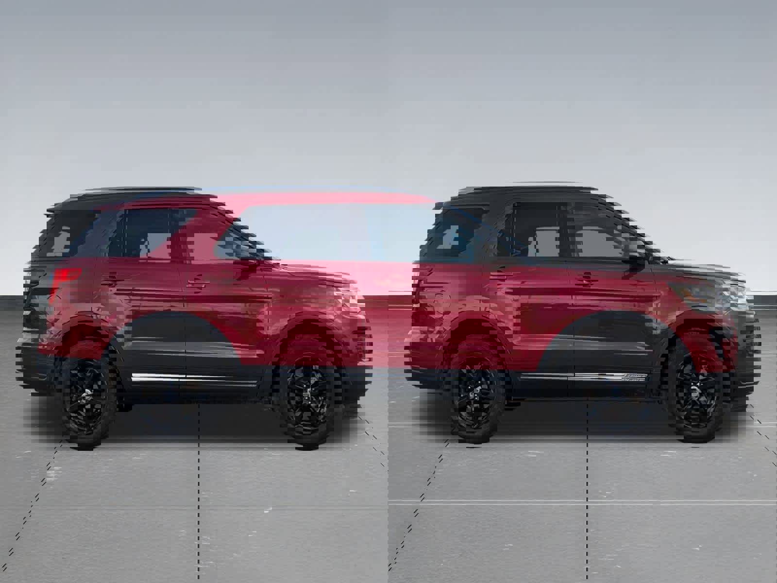 Used 2019 Ford Explorer XLT image 7