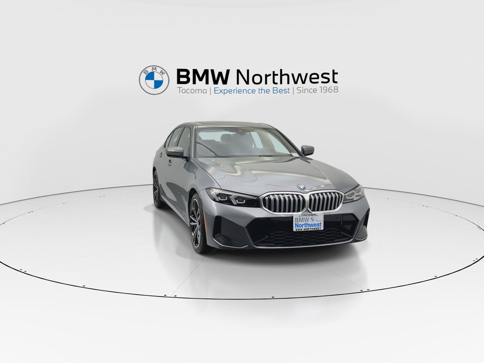Used 2023 BMW 330e xDrive w/ M Sport Package AWD/4WD image 7