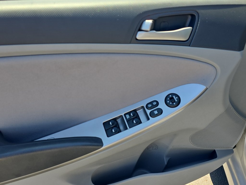 Used 2017 Hyundai Accent Value Edition FWD image 11