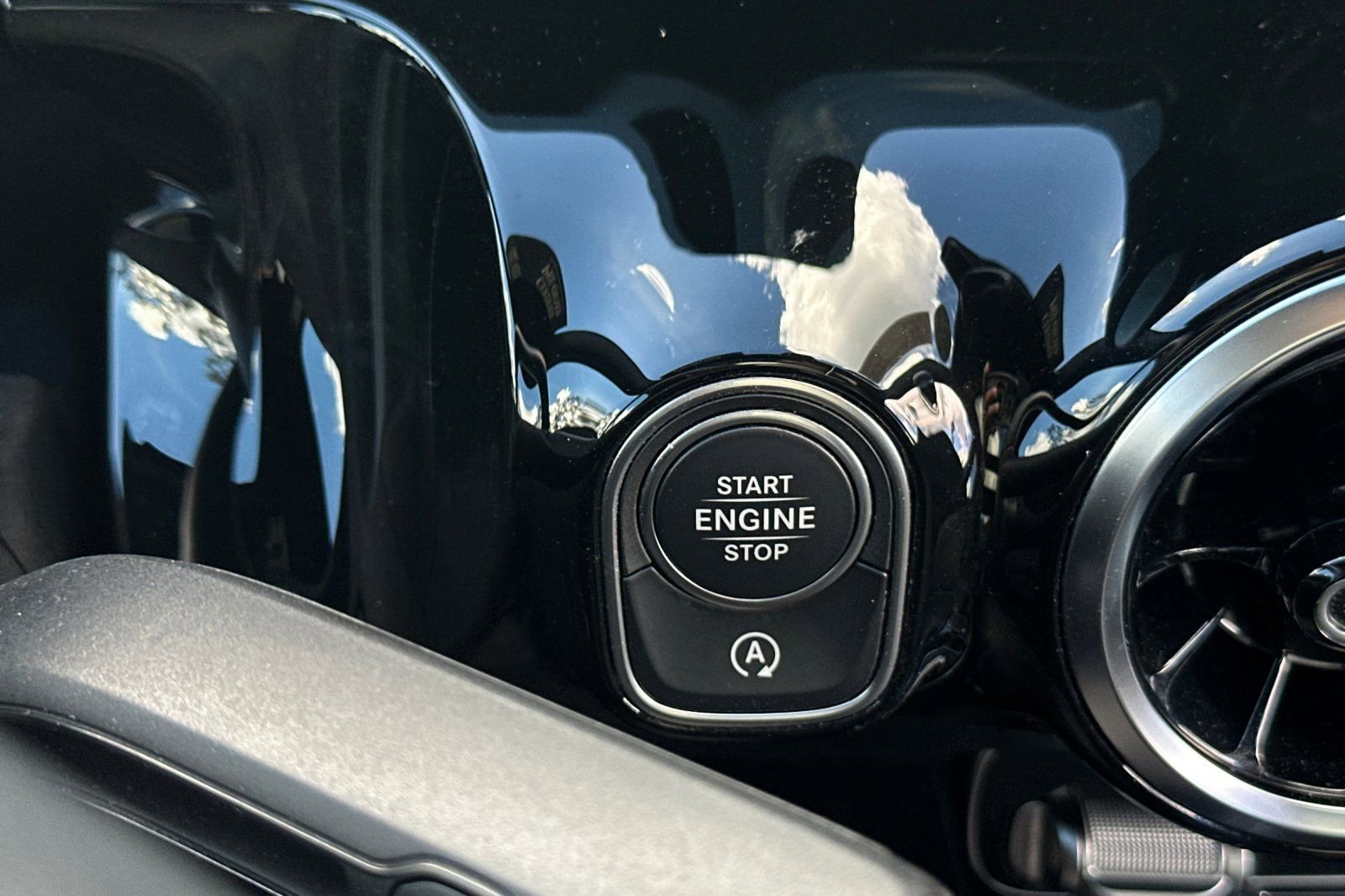 Certified 2022 Mercedes-Benz GLA 250 image 21