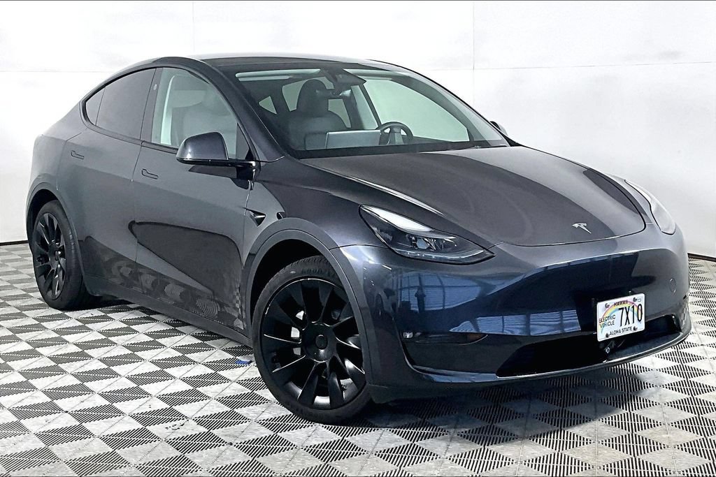 Used 2024 Tesla Model Y Long Range AWD/4WD image 11