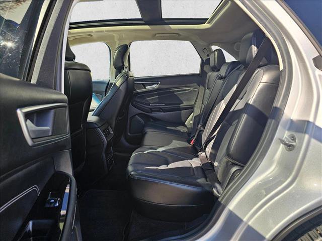 Used 2015 Ford Edge Titanium w/ Equipment Group 301A AWD/4WD image 15