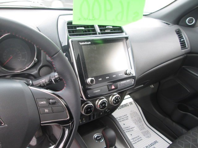 Used 2020 Mitsubishi Outlander Sport AWD image 8