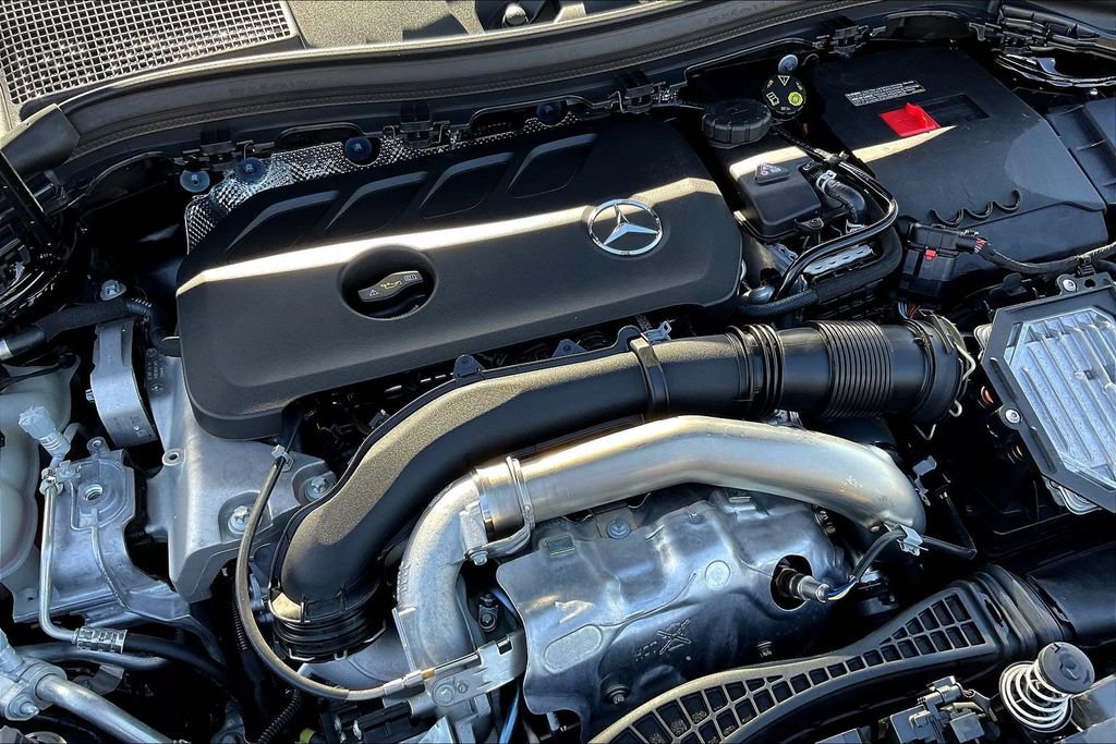 Used 2024 Mercedes-Benz GLA 250 4MATIC image 30