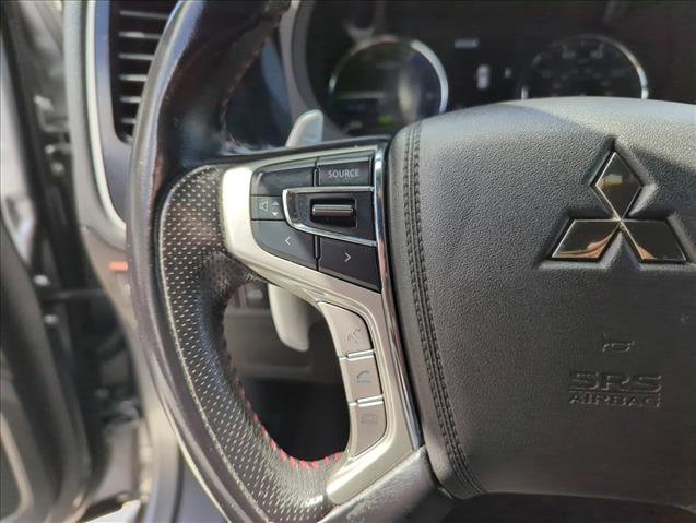 Used 2022 Mitsubishi Outlander LE image 18