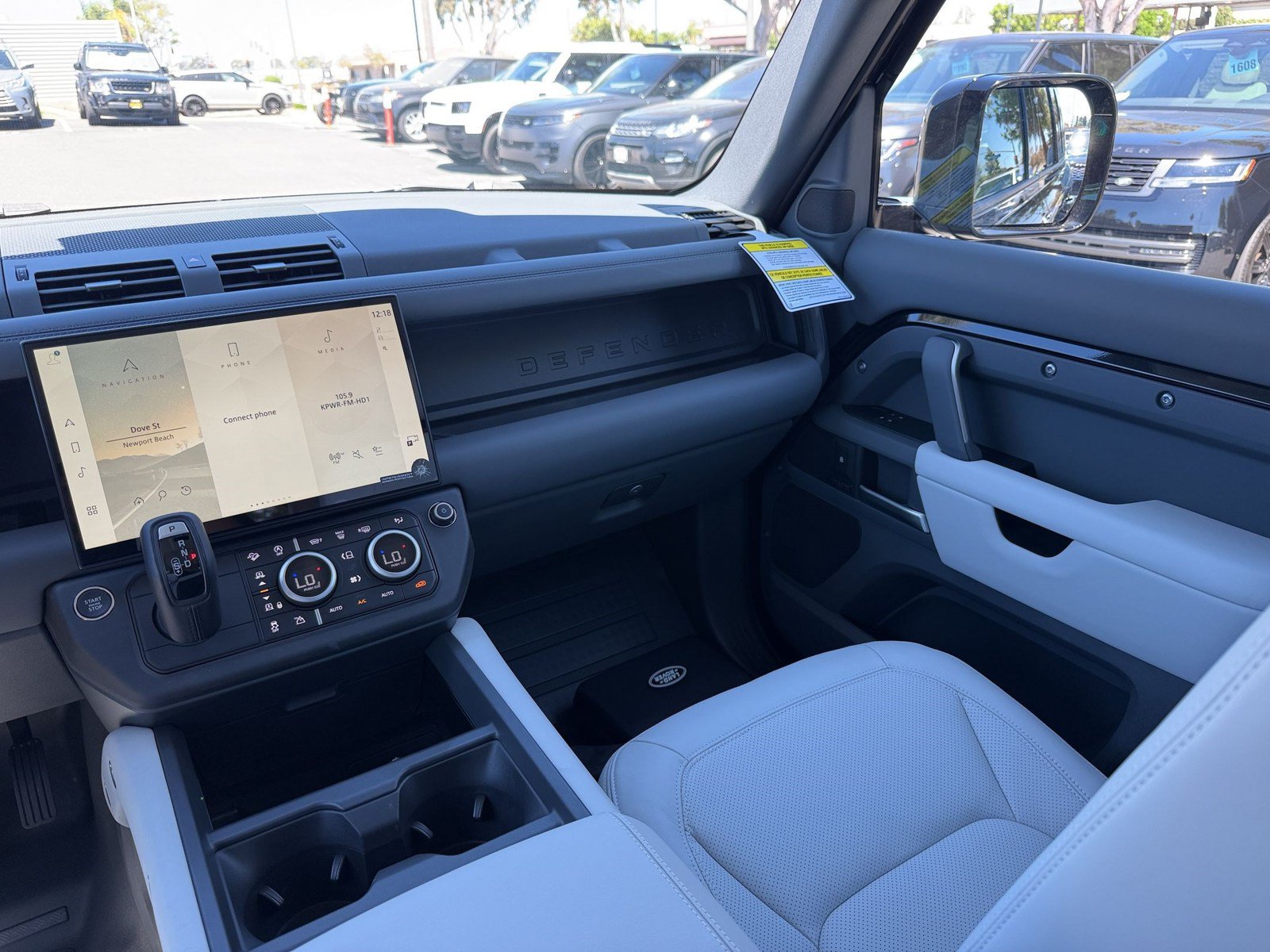 New 2026 Land Rover Defender 110 X-Dynamic SE AWD/4WD image 30