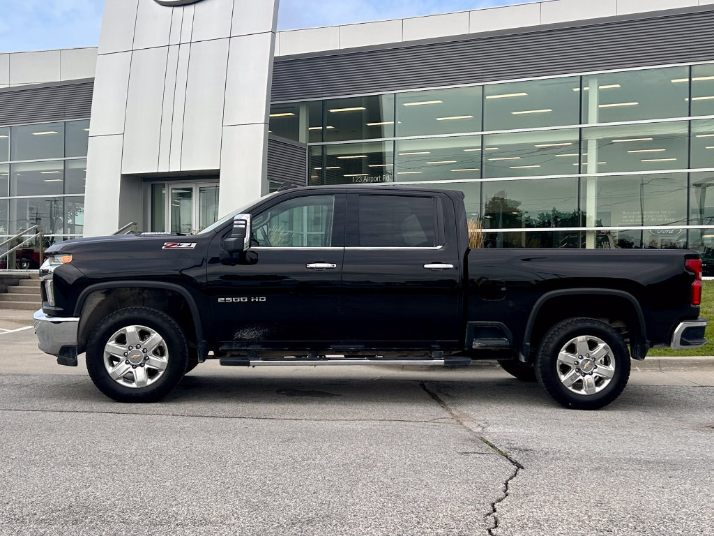 Used 2023 Chevrolet Silverado 2500 LTZ w/ LTZ Plus Package AWD/4WD image 3