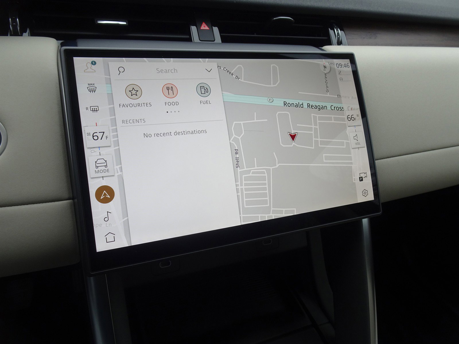 New 2025 Land Rover Discovery Sport S image 19