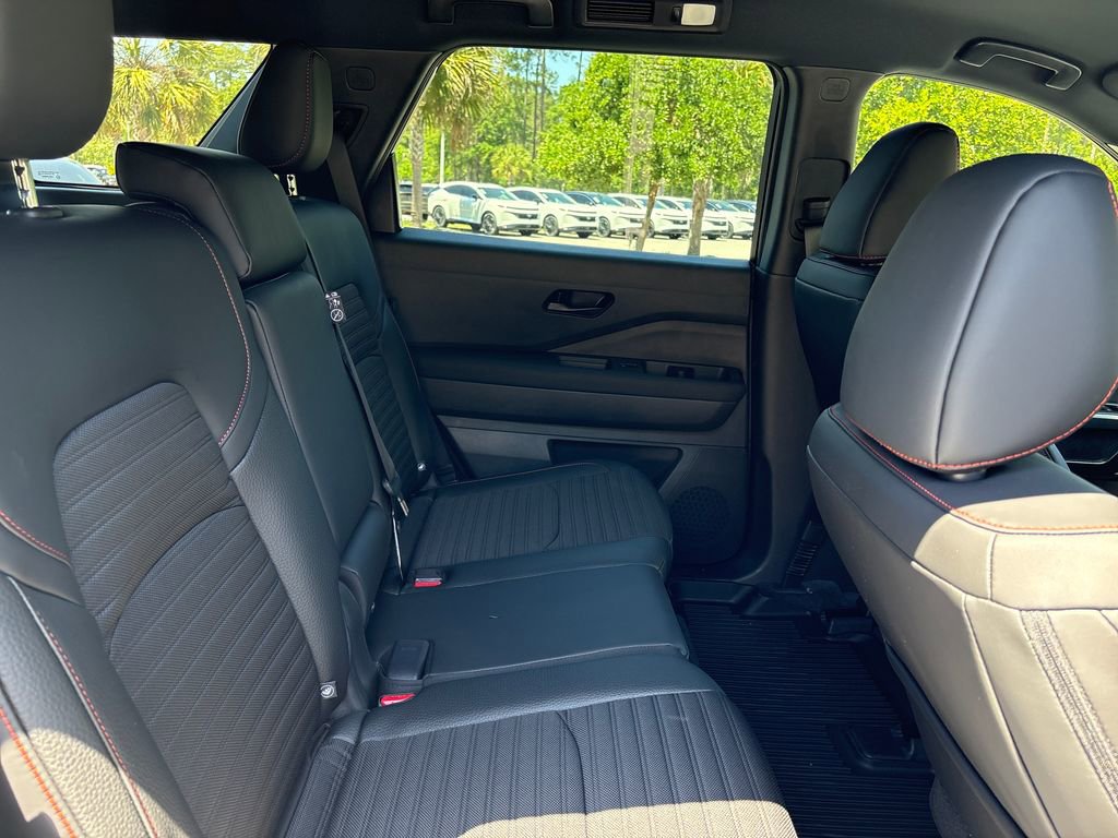 New 2026 Nissan Pathfinder Rock Creek AWD/4WD image 24
