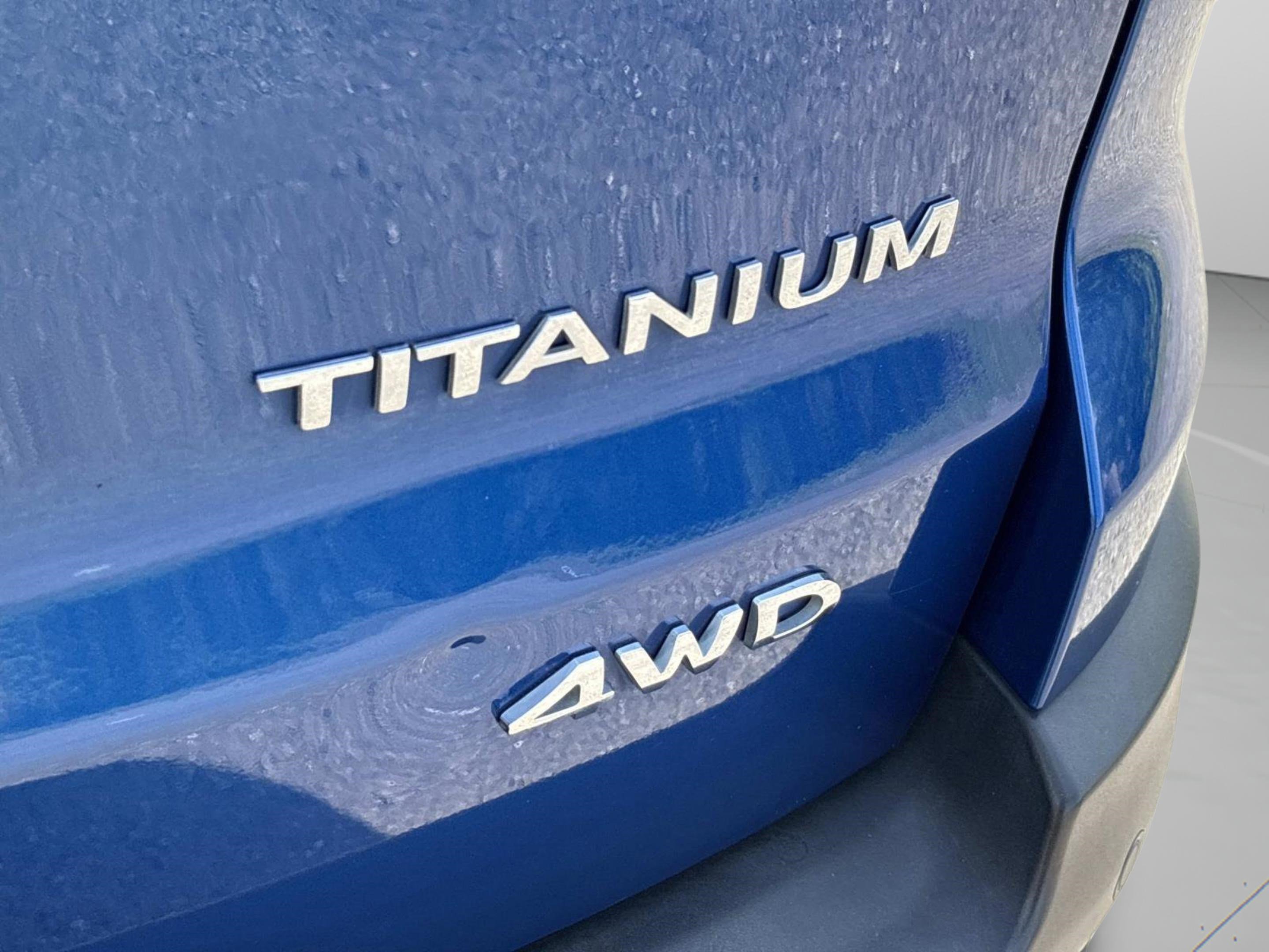 Used 2019 Ford EcoSport Titanium image 12
