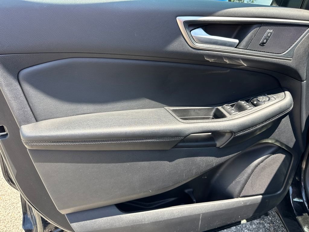 Used 2021 Ford Edge SEL w/ Convenience Package AWD/4WD image 19