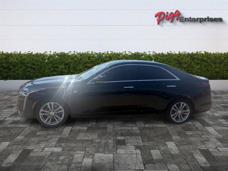 Used 2024 Cadillac CT4 Luxury RWD image 3