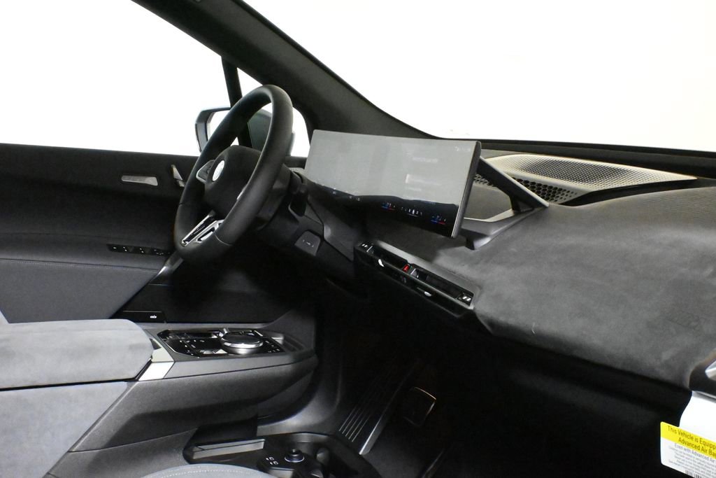 Used 2026 BMW iX xDrive45 w/ M Sport Package image 32