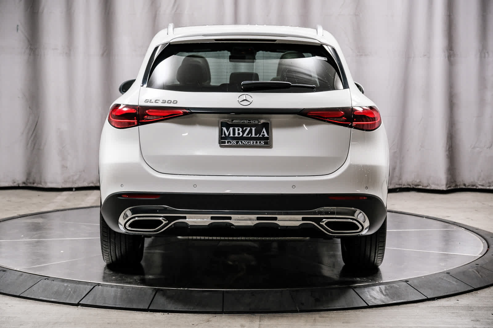 Certified 2026 Mercedes-Benz GLC 300 image 3