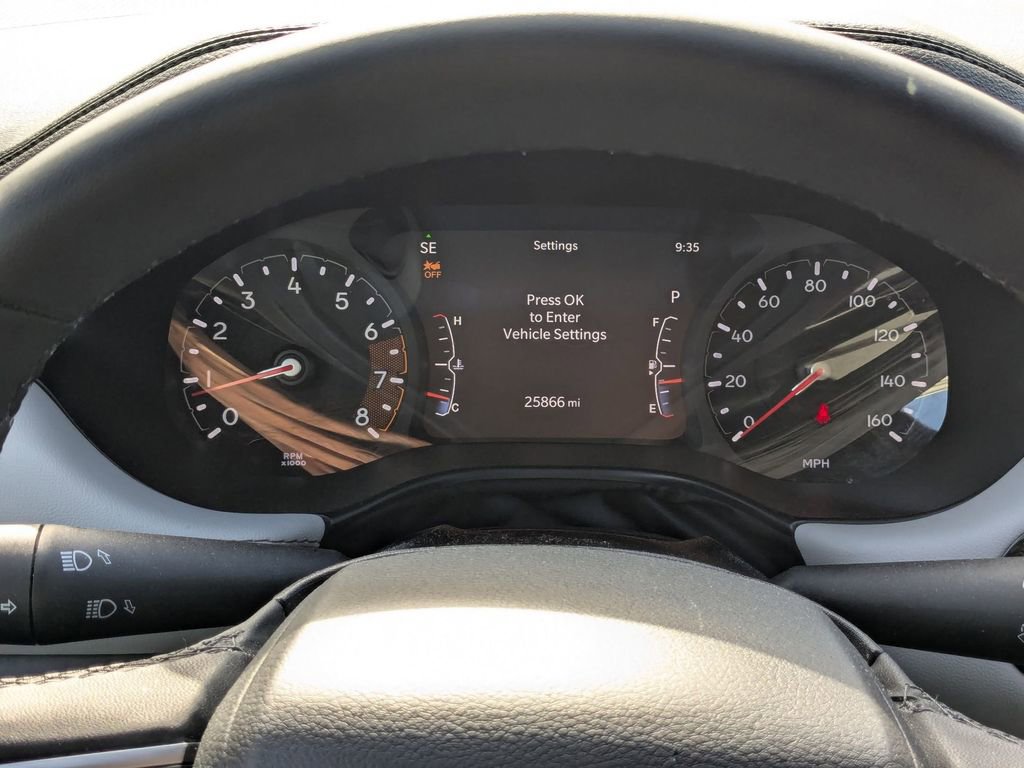 Used 2025 Jeep Compass Limited image 18