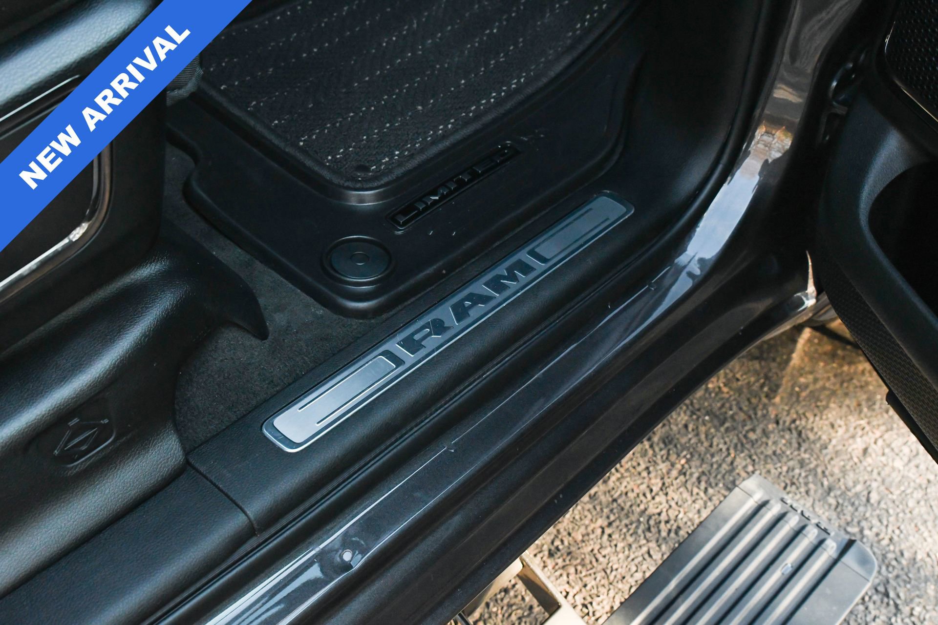 Used 2022 RAM 1500 Limited image 47