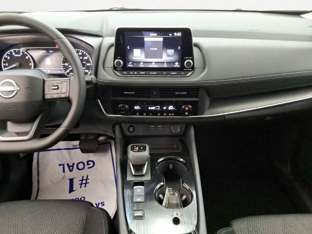 Certified 2026 Nissan Rogue SV FWD image 13