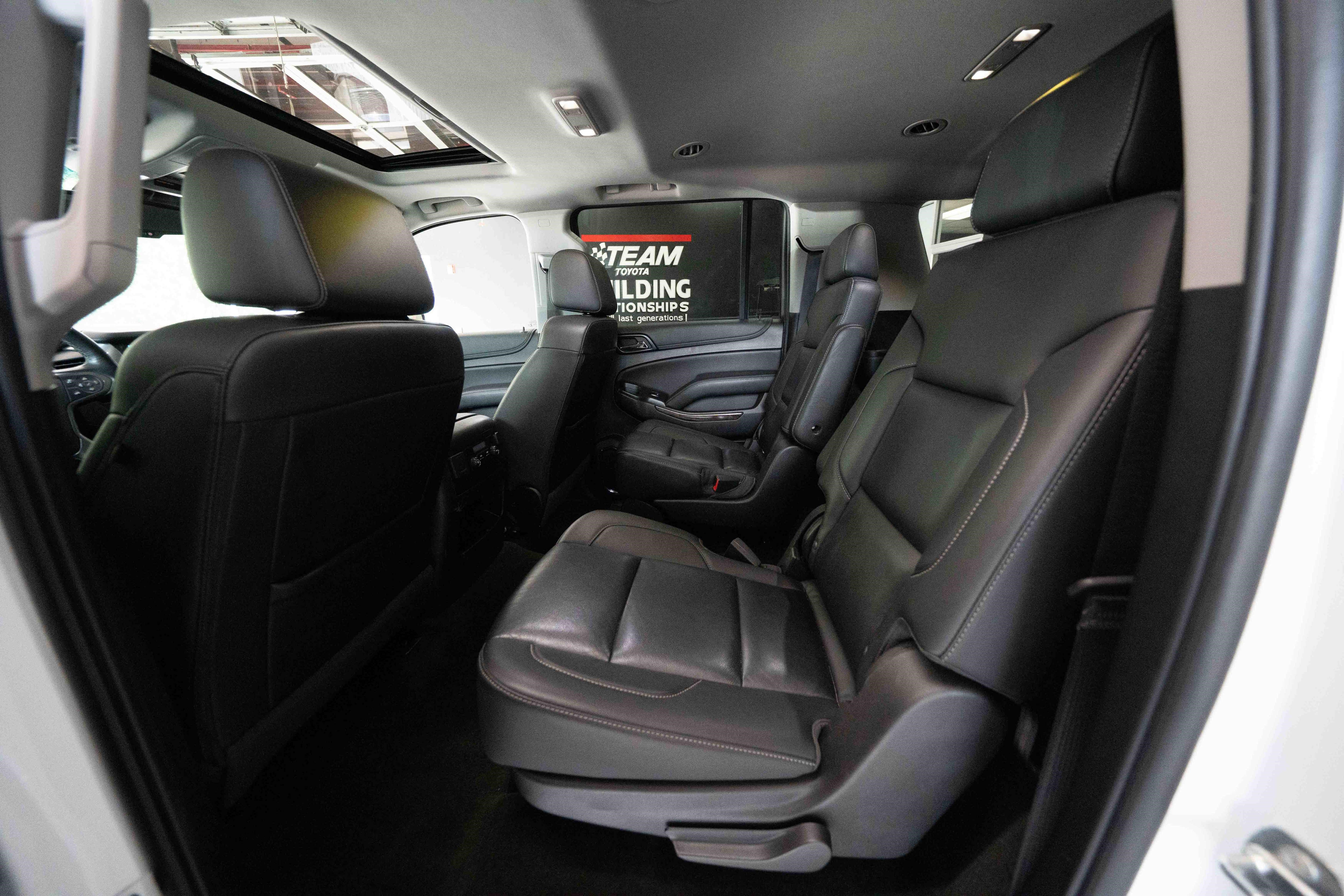 Used 2018 Chevrolet Suburban LT AWD/4WD image 23