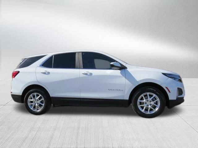 Used 2022 Chevrolet Equinox LT AWD/4WD image 2