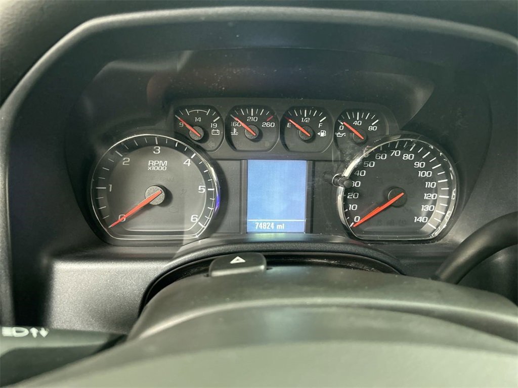 Used 2018 Chevrolet Silverado 1500 Custom w/ Custom Value Package image 13